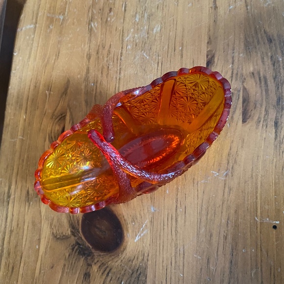 Vintage Fenton Amberina Glass Basket Split Twig Handle Candy Dish Bowl - Picture 2 of 4